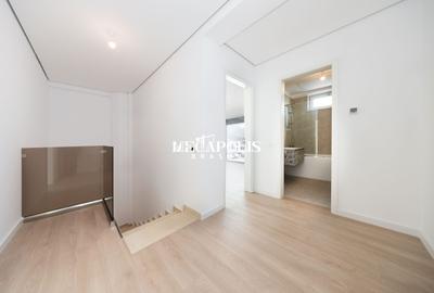 Penthouse cu 4 camere decomandat în Astra - 9