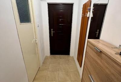 INCHIRIEZ apartament 2 camere semidecomandat, zona Mihai Viteazul - 10