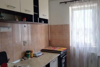 Apartament cu 2 camere decomandat în Republicii - 6