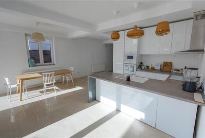 Casă individuală cu 4 camere cu Teren 299 Mp în Gheorgheni