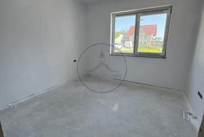 Apartament cu 2 camere decomandat în Cetății - 3