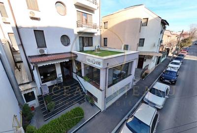 Hotel 3 Stele de Vânzare la  Delfinariu, aproape de Mamaia - 4