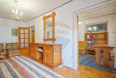 Apartament cu 4 camere decomandat, mobilat în Vlahuță - 4