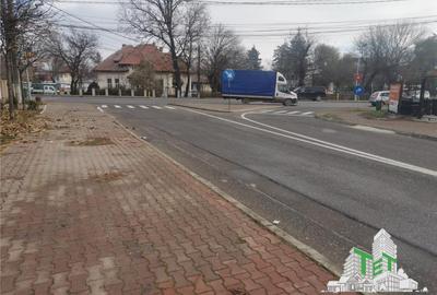 Spațiu comercial, de 200 mp, în Central - 3
