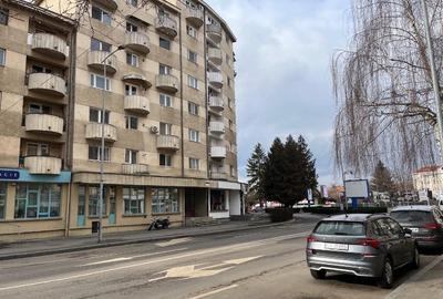 Apartament cu 2 camere decomandat în Lenin - 1
