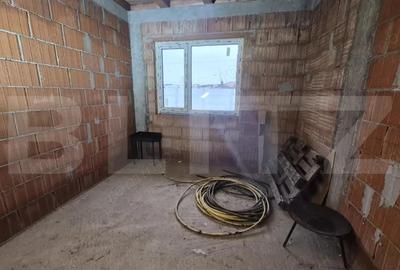 Casa cu 4 camere semifinisata, 92 mp, teren 400 mp, in Vetis - 10