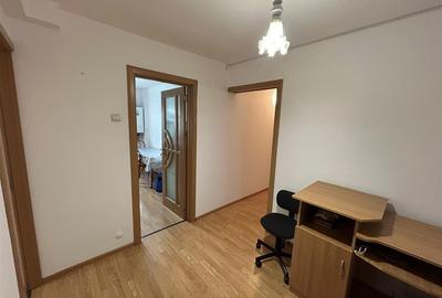 Apartament cu 3 camere decomandat, mobilat în Brăilei - 4