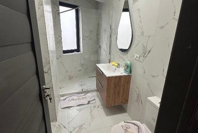 Apartament cu 2 camere decomandat în Palazu Mare - 8