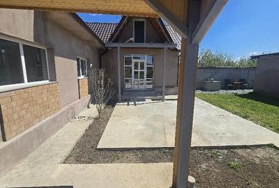 Casă cu 3 camere cu Teren 790 Mp în Poarta Albă - 4