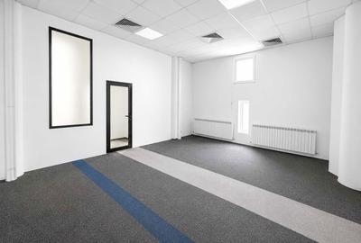 Spațiu comercial, de 350 mp, în Central - 7