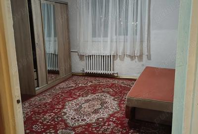 Garsonieră decomandată în Tractorul - 4