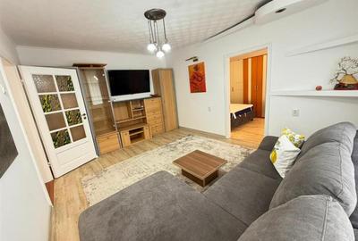 Apartament cu 2 camere semidecomandat, mobilat în Centrul Civic