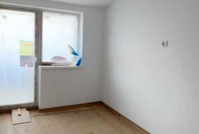 Apartament cu 2 camere decomandat în Sânpetru - 2