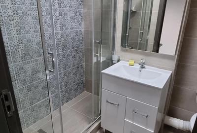 Garsonieră decomandată în Regie