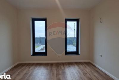 Casă cu 3 camere cu Teren 400 Mp în Ciocănești - 1