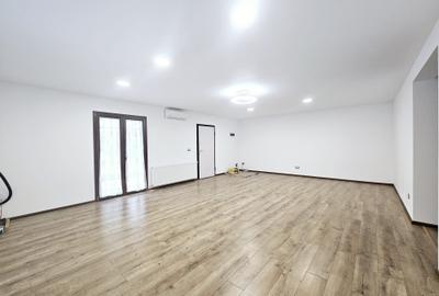 Casă cu 4 camere în Liești