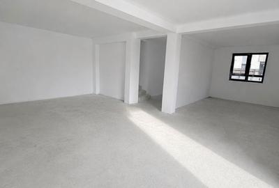 Casă cu 4 camere în Tărlungeni