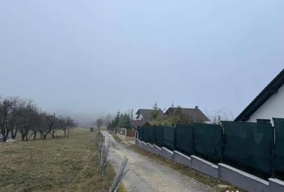 Teren de 3901 mp, în Central - 4