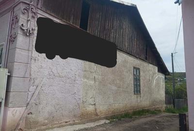 Casă cu 6 camere în Berești - 2