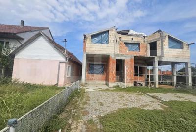 Teren de 1439 mp, în Periferie