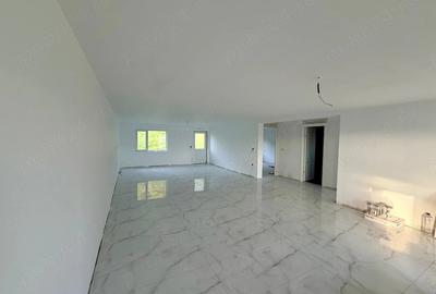 Casă cu Teren 1000 Mp în Central - 4