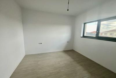 Duplex cu 4 camere cu Canalizare în Moșnița Nouă - 5