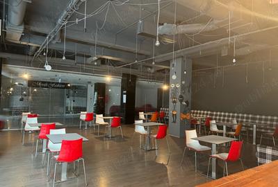 Spațiu comercial, de 100 mp, în Central - 4