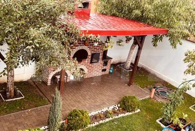 Casă cu 4 camere cu Teren 362 Mp în Malu Mare - 3