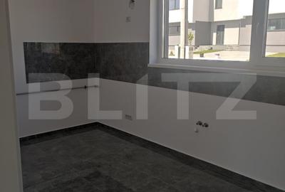 Casă cu 5 camere cu Teren 250 Mp în Valea Lupului - 2