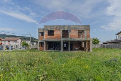Vila cu 6 camere Harman, la rosu/Comision 0 % - 1
