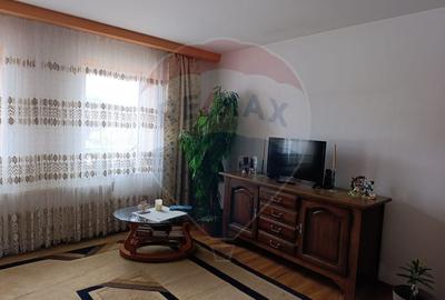 Casă individuală cu 5 camere cu Teren 343 Mp în Est - 23