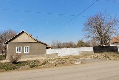 Vand casa cu gradina in comuna Semlac , jud. Arad - 1