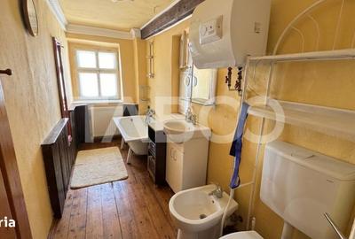 Casă cu 3 camere cu Teren 63 Mp în Roșia - 6