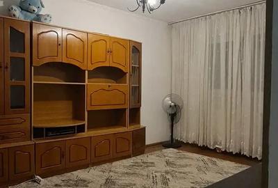 Ap. 2 cam. decomandat, etaj 2, Mazepa 2 - 3