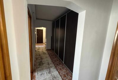 Apartament cu 3 camere decomandat în Alexandru cel Bun - 4