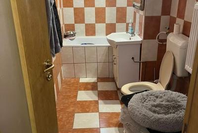 De vânzare - Spațiu comercial 56 mp - Intrare din stradă + casa scarii - 12