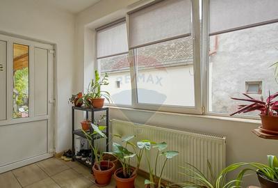 Casa spatioasa cu teren generos, in zona centrala a Sacelelor - 13