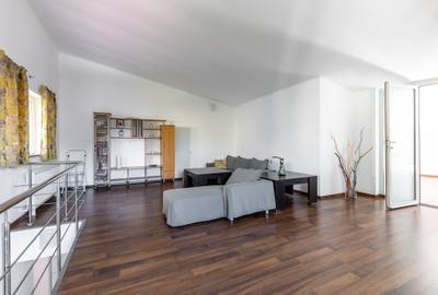 Video / Duplex 5 camere in vila, curte, 2008, Mamaia Nord, vezi video - 21