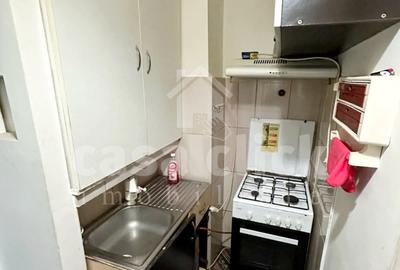 Garsonieră de închiriat în Zona Port – etaj 3, mobilată și utilată - 3