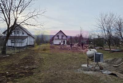 Casă individuală cu 4 camere cu Canalizare în Brebu - 4