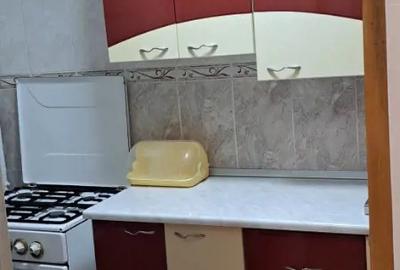 De inchiriat apartament cu 3 camere - 4