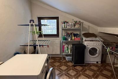 Casă cu 4 camere cu Teren 8807 Mp în Girov - 4