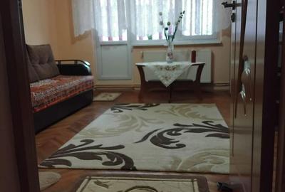 Apartament cu 3 camere semidecomandat în Central - 6