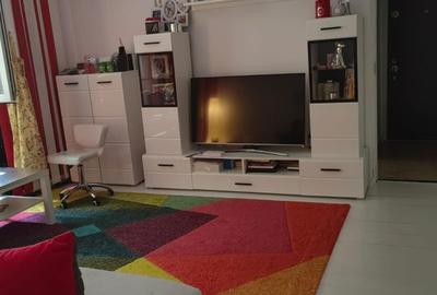 Apartament cu 2 camere semidecomandat în Progresul - 5