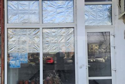 Spa?iu comercial 50 mp, parter, cu vitrina ?i 2 intrari - 3