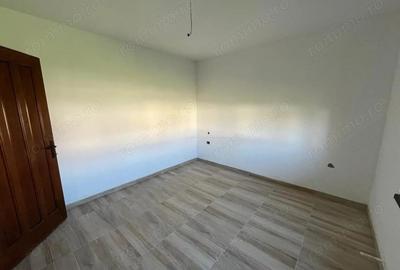 Caransebes, Casa 7 Camere + Teren 600 Mp., Zona Pipirig - 15