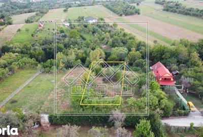 Teren de 996 mp, în Central