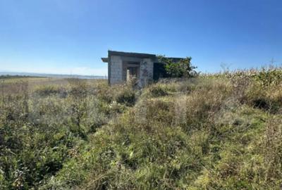 Teren de 4296 mp, în Central