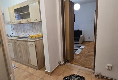 Micro 9 Târgoviște, ÎNCHIRIERE apartament 2camere, etaj3/4 - 5
