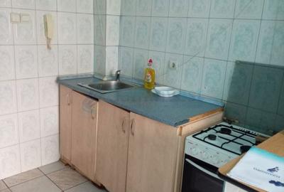 Garsonieră decomandată, mobilată în Central - 7